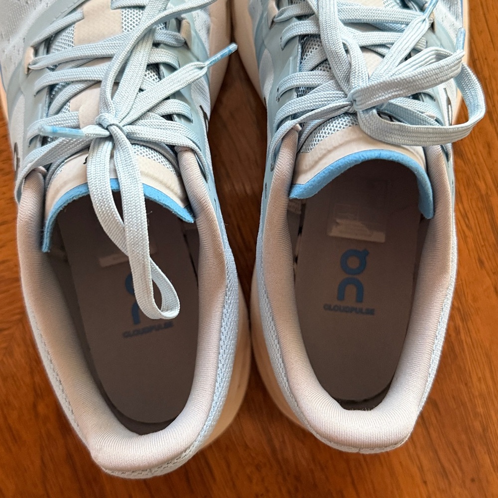 On Cloud Running Cloudpulse Sneakers - image 6